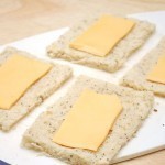 رول النقانق بالجبنة وصفة سريعة