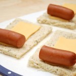 رول النقانق بالجبنة وصفة سريعة