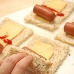 رول النقانق بالجبنة وصفة سريعة