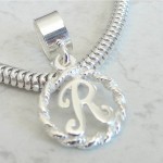 صور و خلفيات حرف r مميزة لكل من يبدأ أسمهم بحرف r