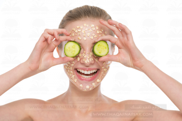 طريقة إستخدام الخيار والشوفان لتنظيف البشرة وعلاج الحبوب