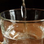 بالصور وصفة مشروب العسل والماء الدافئ و البارد لفوائد لا تتخيليها