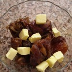 طعم لذيذ مع طريقة عمل كيكة التمر بالصور مع رشة جوز الهند الشهي