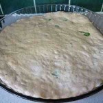 طريقة عمل بيتزا كراون كرست بالصور والخطوات أستمتع بها