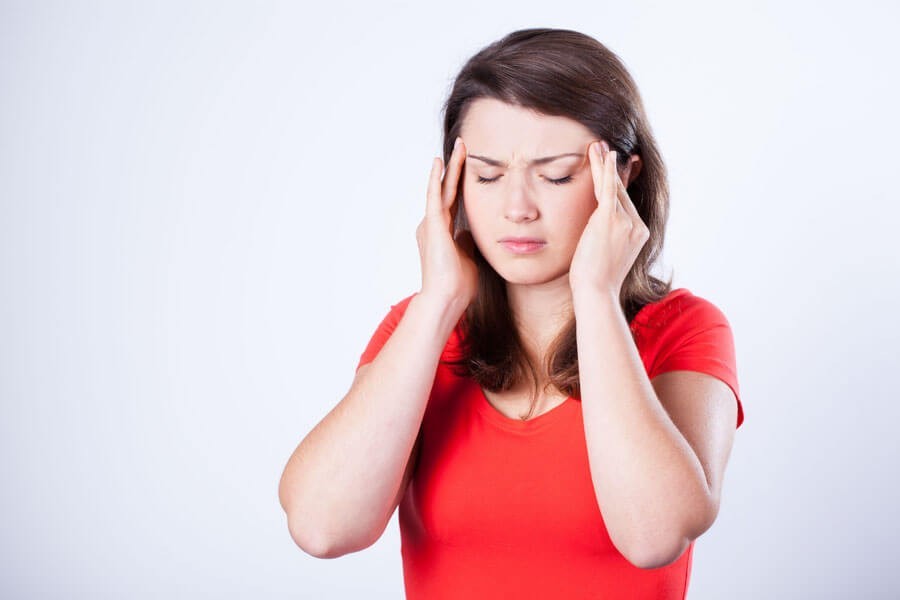 10 زيوت عطرية طبيعية لعلاج الصداع