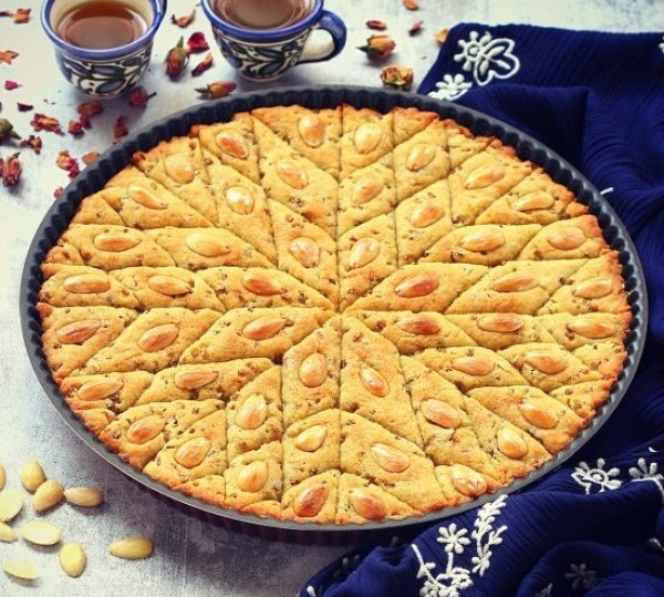 عمل كيكة الحلبة بالصور عمل كيكة الحلبة بالصور