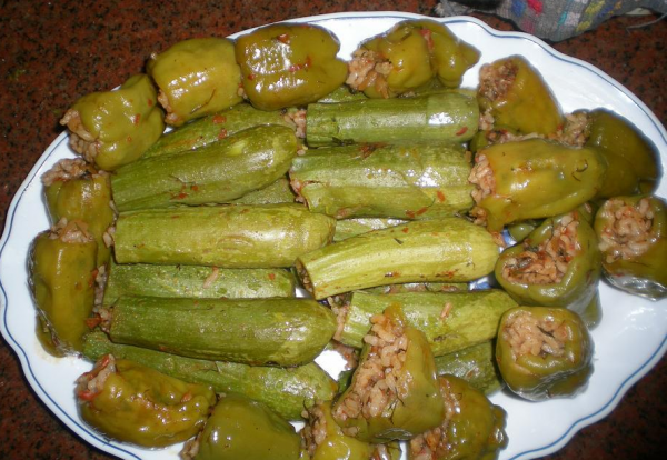 ١٢ شئ تتفرد بها الأم المصرية :) ١٢ شئ تتفرد بها الأم المصرية :)