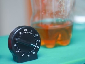 طريقة عمل مصيدة البعوض أو النموس بالسكر والخميرة طريقة عمل مصيدة البعوض أو النموس بالسكر والخميرة