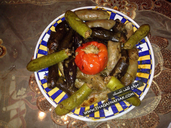 بالصور محشي الباذنجان ومحشي الفلفل الأخضر لكل مبتدأ في المطبخ