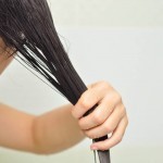 بالصور طريقة استخدام العسل للشعر لزيادة لمعانه و بريقه