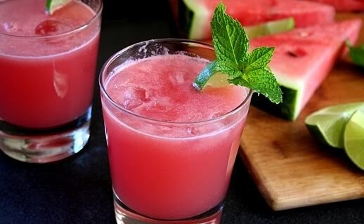 عمل عصير البطيخ بالنعناع المنعش بالصور