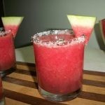 عمل عصير البطيخ بالنعناع المنعش بالصور