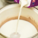 بالصور طريقة عمل الحليب المكثف في البيت