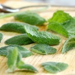 طريقة عمل عصير الليمون بالنعناع و السكر البني