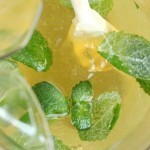 طريقة عمل عصير الليمون بالنعناع و السكر البني