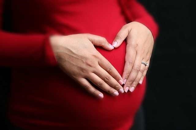 مهارات يمكن أن يكتسبها الجنين داخل الرحم