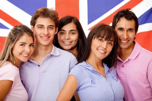 تتعلّم الإنجليزية ولا تستطيع التواصل بها مع الآخرين؟ إليك الحل! تتعلّم الإنجليزية ولا تستطيع التواصل بها مع الآخرين؟ إليك الحل!
