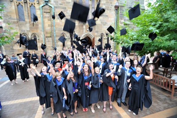 مجموعة من المنح الدراسية في أستراليا