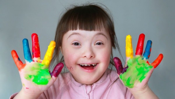 تعليم أطفال متلازمة داون وتطوير مهاراتهم