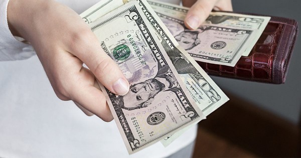 من العمل على الشواطئ إلى الاستطلاعات المدفوعة.. طرق بسيطة لاكتساب الأموال أثناء الدراسة من العمل على الشواطئ إلى الاستطلاعات المدفوعة.. طرق بسيطة لاكتساب الأموال أثناء الدراسة