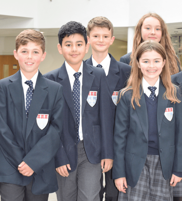 الزي المدرسي الموحد … آراء مختلفة حول مدى فعاليته للطالب المدرسي