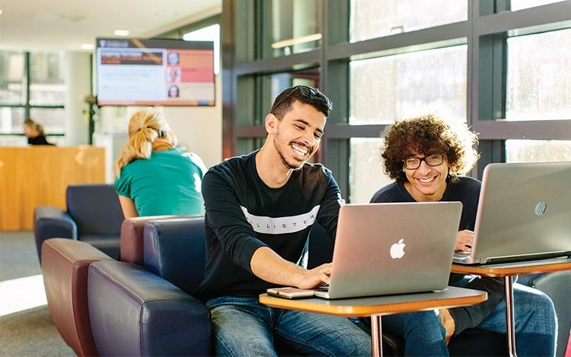 لماذا يجب أن تدرس الحاسب الآلي؟