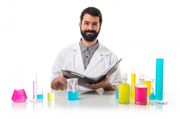 أفضل عشرة مراجع علمية لكل محبي ودارسي الكيمياء