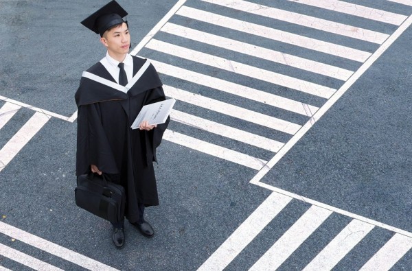 ماذا لو لم تجد عملًا بعد التخرج؟