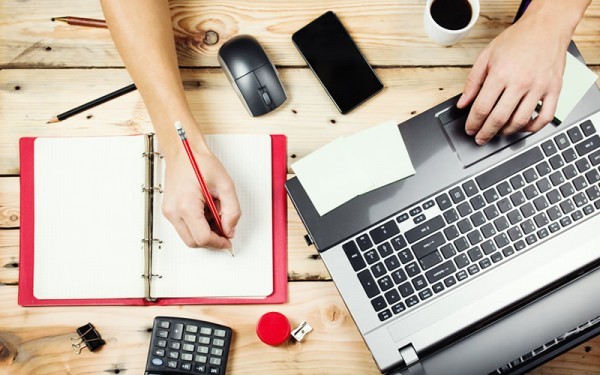 كيف تقيّم مدى استفادتك من الدورة التعليمية على الإنترنت عند نهايتها؟