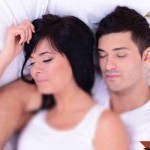 أفضل واسوأ وضعيات النوم بالصور