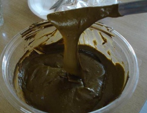 ٥ خلطات من الحنة لإعادة إنبات الشعر والعناية الكاملة به