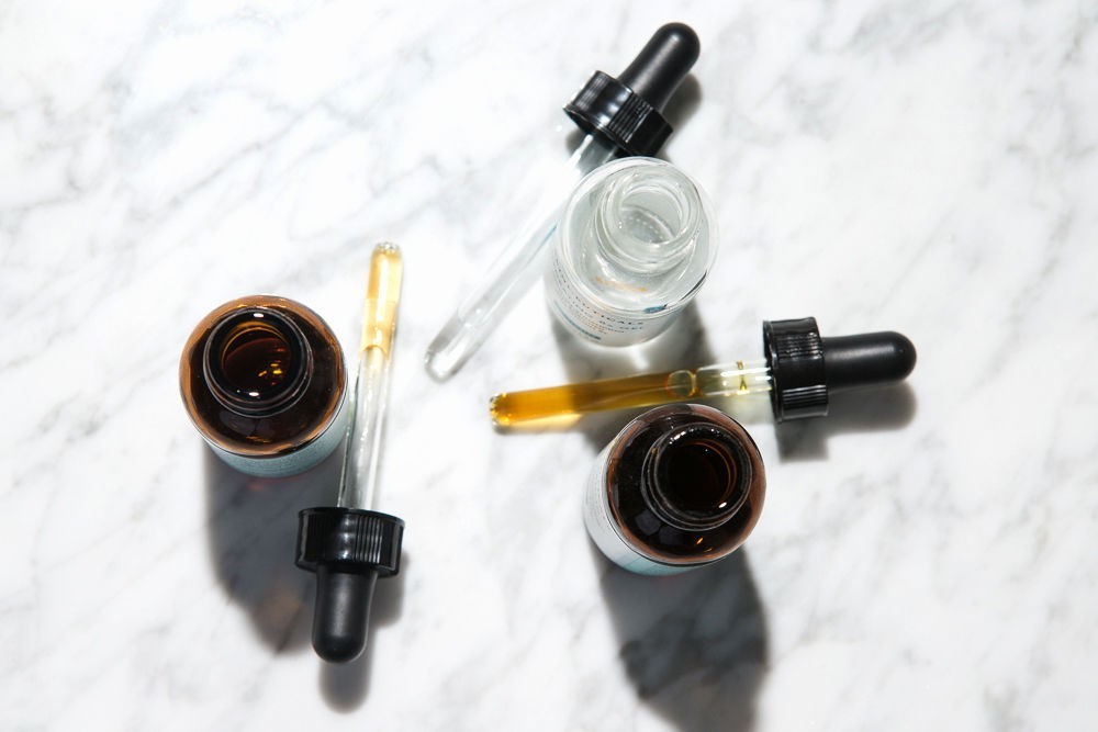 فوائد سيروم فيتامين ج للبشرة