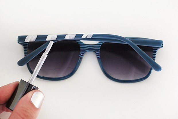 تزيين النظارة الشمسية بطلاء الأظافر ، لمسة جمالية