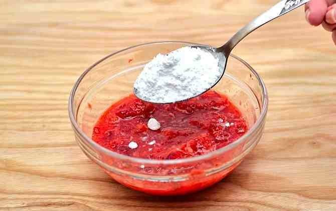 طريقة عمل الفراولة بالجبن كريم طريقة عمل الفراولة بالجبن كريم