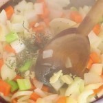 شوربة الخضار بـ ٣ وصفات مختلفة