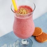 تجهيز سموثي الفراولة والتشيز كيك بالصور تجهيز سموثي الفراولة والتشيز كيك بالصور