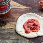 كور بيتزا السجق والببرونى