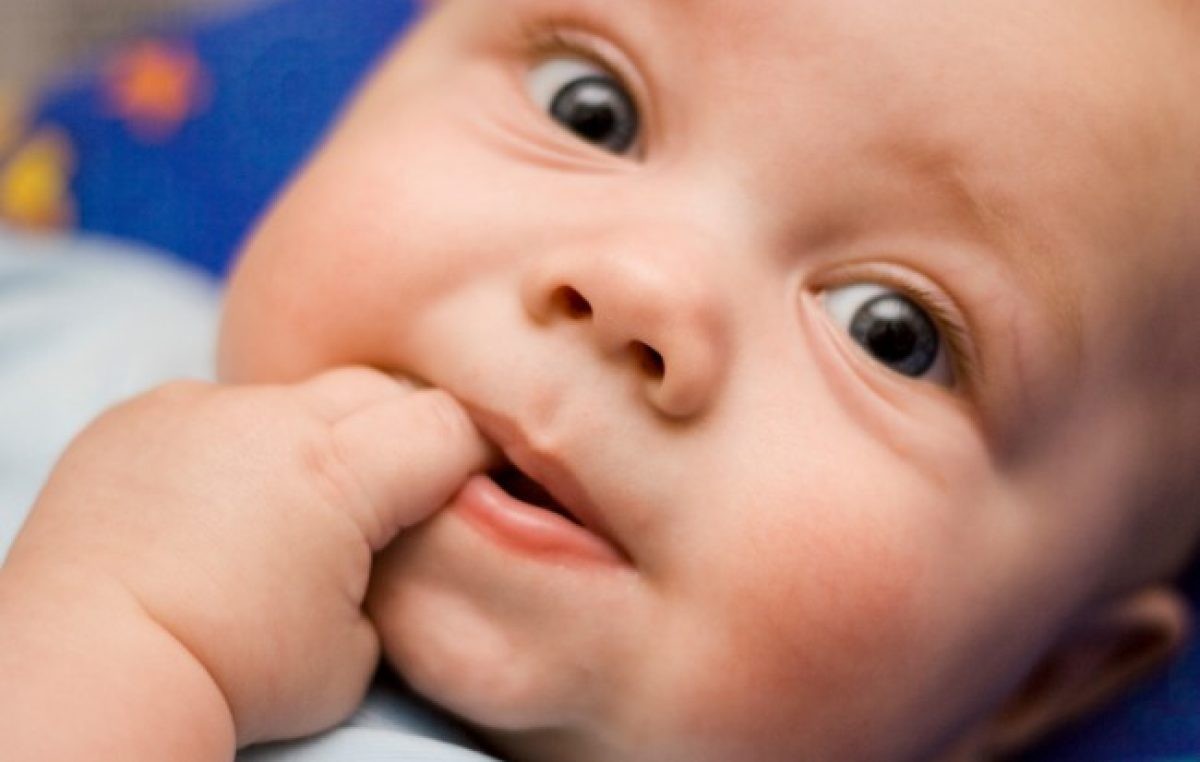 علاج ألم الأسنان عند الأطفال 14 طريقة أمنة علاج ألم الأسنان عند الأطفال 14 طريقة أمنة