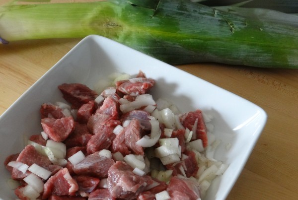 عمل فتة اللحمة والأرز علي الطريقة المصرية بالصور عمل فتة اللحمة والأرز علي الطريقة المصرية بالصور