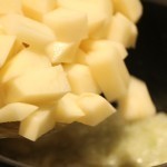 شوربة البطاطس بالثوم المقلي بالصور