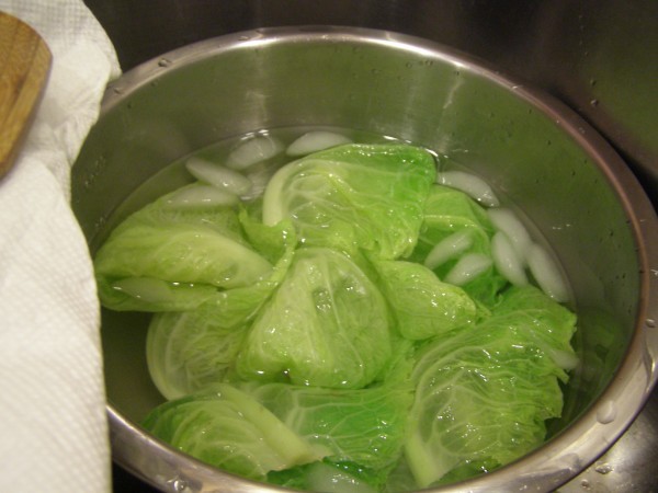 فوائد ماء الملفوف ولماذا يجب تناوله