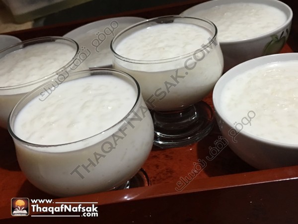 طريقة عمل الأرز باللبن بالصور طريقة عمل الأرز باللبن بالصور