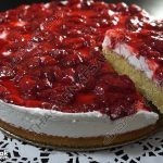 طريقة عمل البسبوسة التركي بالكريمة والفراولة