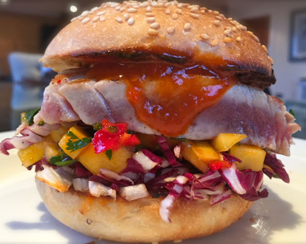 وصفة عمل برجر التونة بالصور