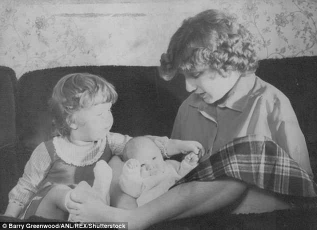 احذر دواء ثاليدوميد ( Thalidomide ) الذي تسببت في تشوه عدد كبير من الأجنة احذر دواء ثاليدوميد ( Thalidomide ) الذي تسببت في تشوه عدد كبير من الأجنة