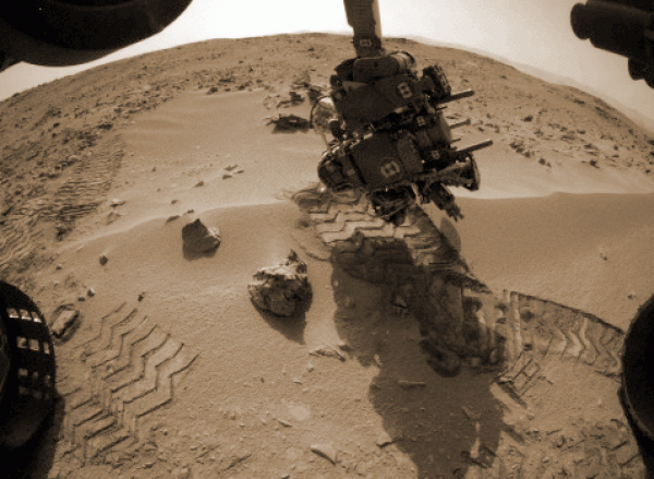 هل يستطيع الإنسان أن يعيش على المريخ ؟