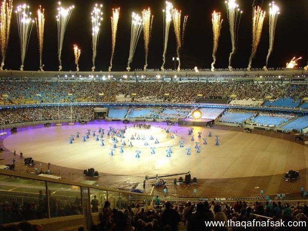 بالصور اكبر ١٠ ملعب في العالم بالصور اكبر ١٠ ملعب في العالم