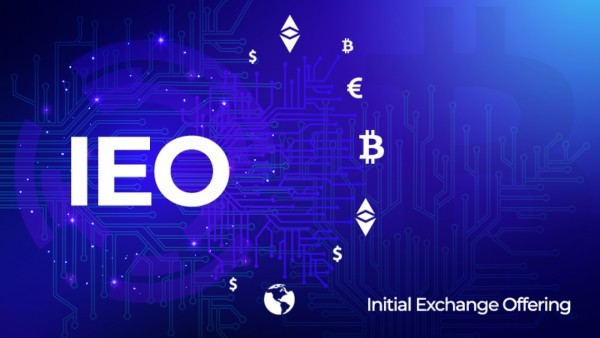 كل ما تريد معرفته عن عمليّة عرض التبادل الأولي IEO والفرق بينها وبين ICO