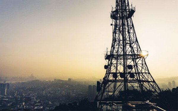 كيف تعمل التغطية والاتصالات الخلوية ببساطة لغير المختصين؟