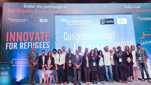 اللاجئون والتكنولوجيا … كيف أثر كل منهما على الآخر؟!